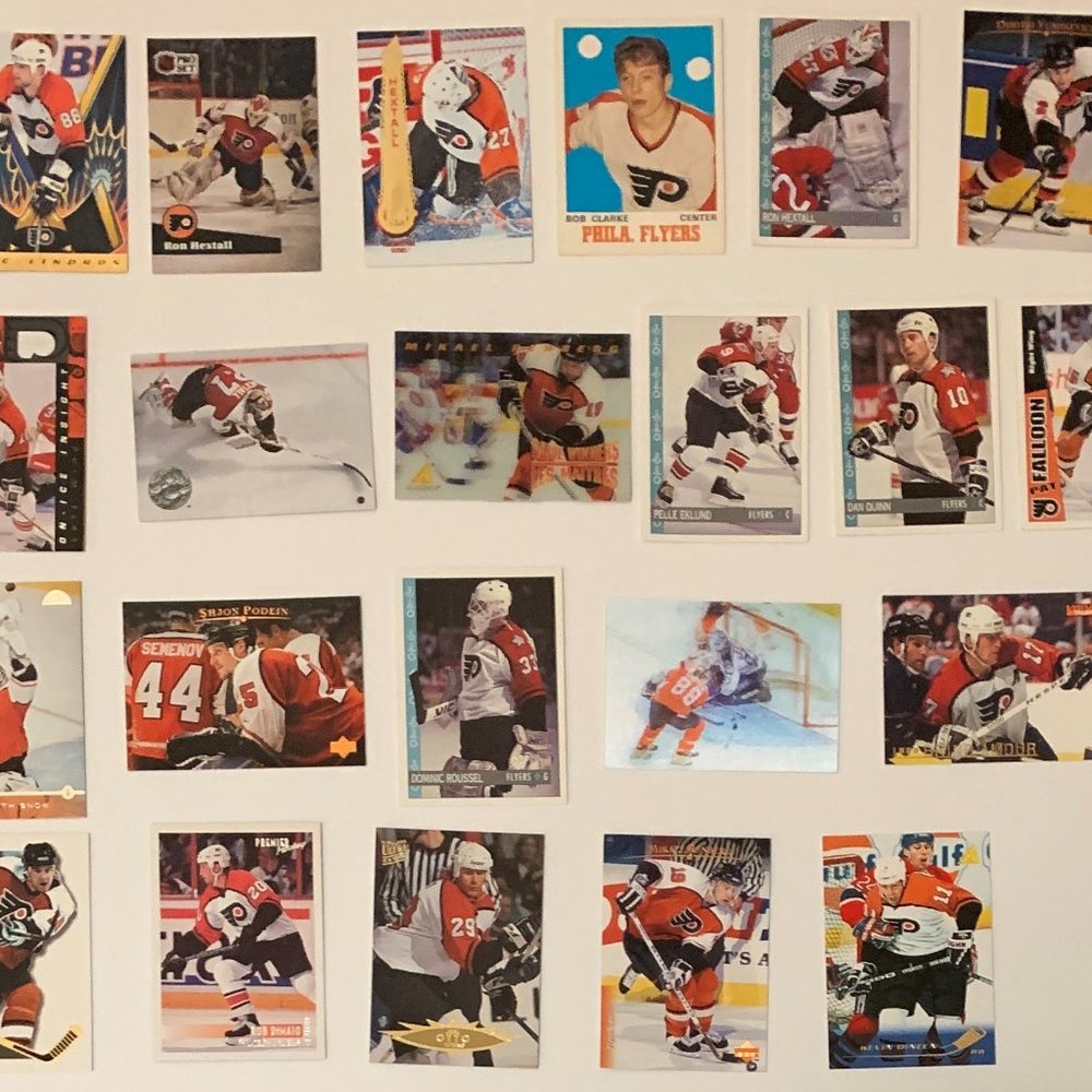 Philadelphia Flyers Vintage NHL Hockey Cards - Lot of 22 w/ Lindros, Hextall ++